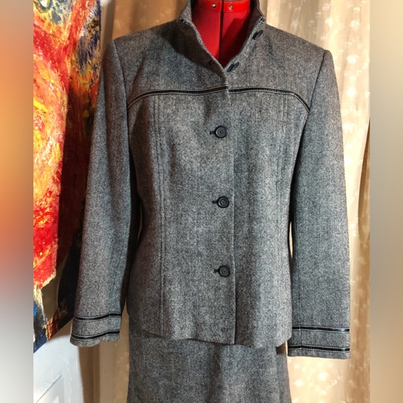 Michael Kors Skirt Suit wool blend Set - Picture 3 of 8